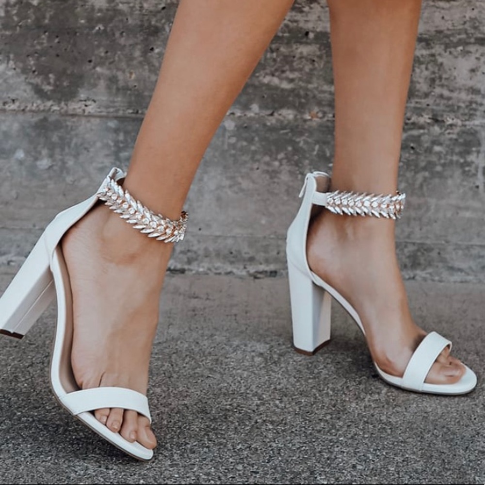 Lulus Sweetheart Heels